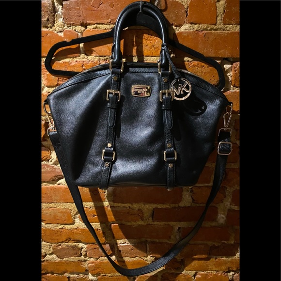 MICHAEL Michael Kors Handbags - MICHAEL Michael Kors black grain leather crossbody shoulder bag